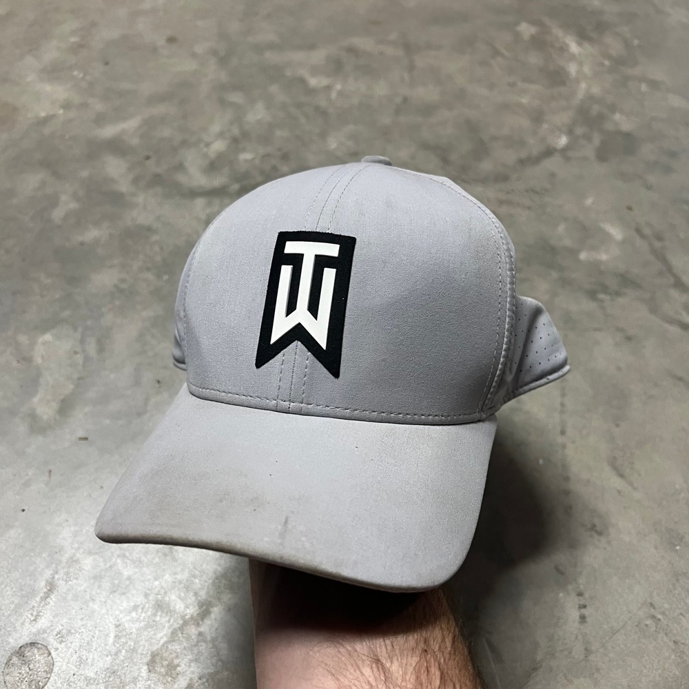 Nike Golf Tiger Woods Aerobill TW Classic99 Dri-FIT Hat Grey M/L 892482-012